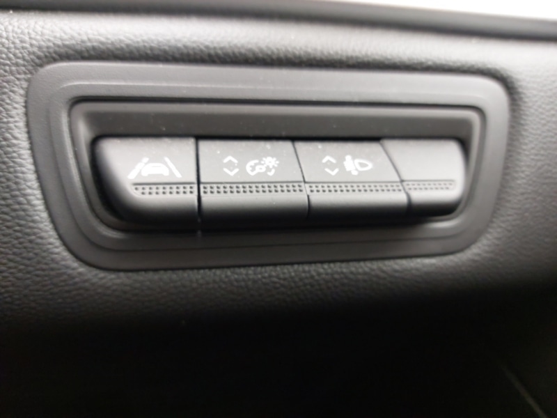 Used Renault Captur 2024 for sale - 77623557: Photo 18