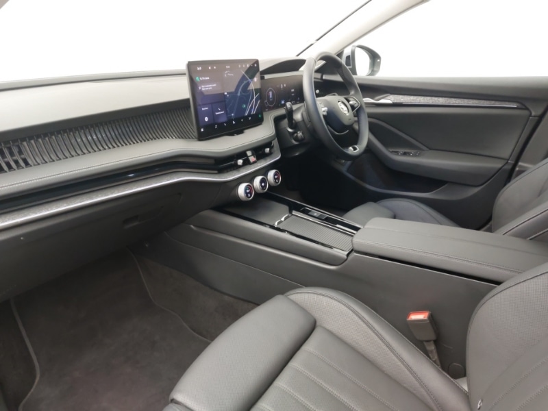 Used Skoda Superb 2024 for sale - 76120999: Photo 5