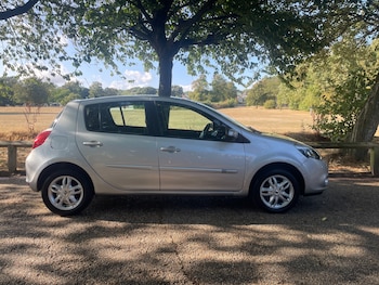 Used Renault Clio 2011 for sale - 79572581: Photo