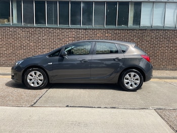 Used Vauxhall Astra 2015 for sale - 79055699: Photo
