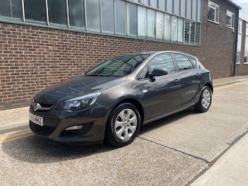 Used Vauxhall Astra 2015 for sale - 79055699: Photo