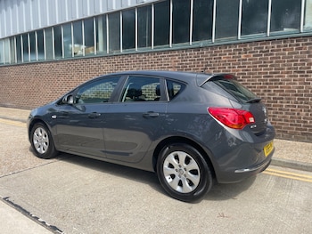 Used Vauxhall Astra 2015 for sale - 79055699: Photo