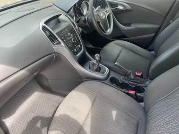Used Vauxhall Astra 2015 for sale - 79055699: Photo