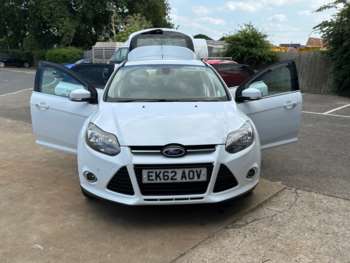 2012 (62) - 1.0 125 EcoBoost Titanium 5dr
