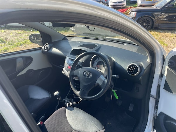 Used Toyota AYGO 2013 for sale - 74825991: Photo 10