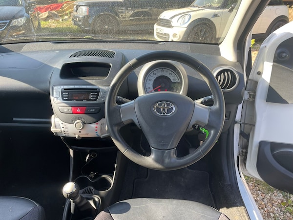 Used Toyota AYGO 2013 for sale - 74825991: Photo 11