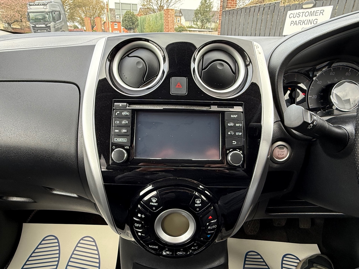 Used Nissan Note 2015 for sale - 77846108: Photo 40