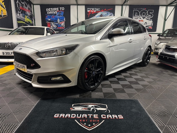 Used Ford Focus 2015 for sale - 74758046: Photo 1