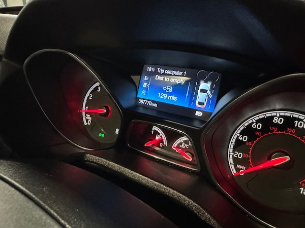 Used Ford Focus 2015 for sale - 74758046: Photo 98