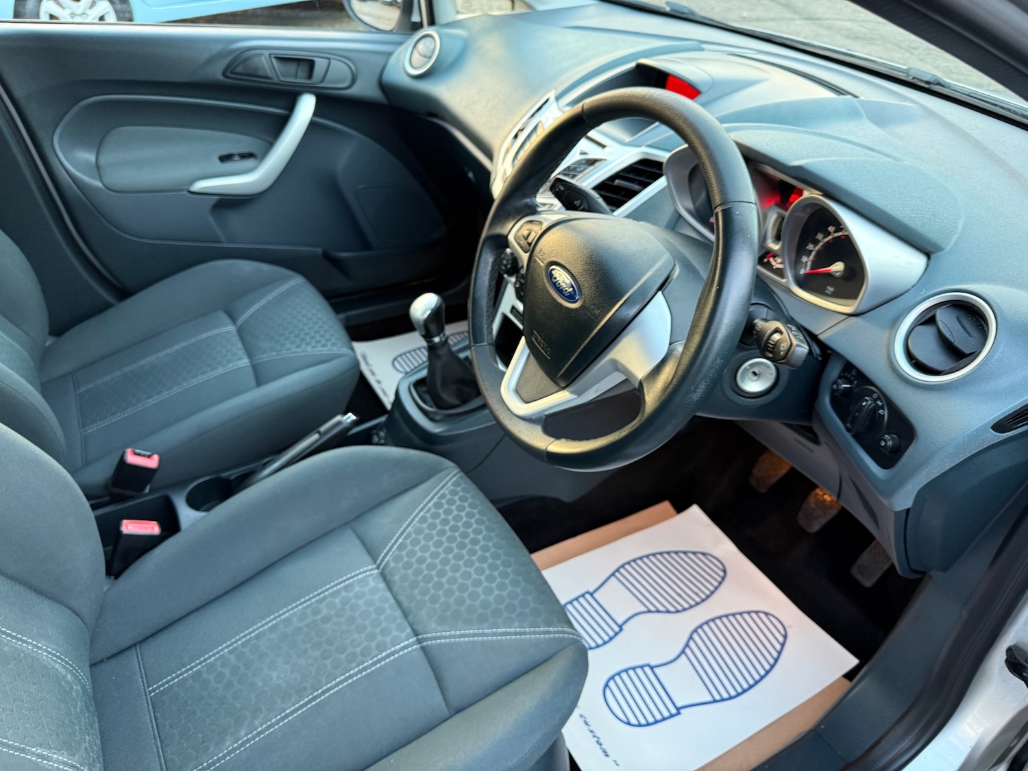 Used Ford Fiesta 2010 for sale - 76877868: Photo 10