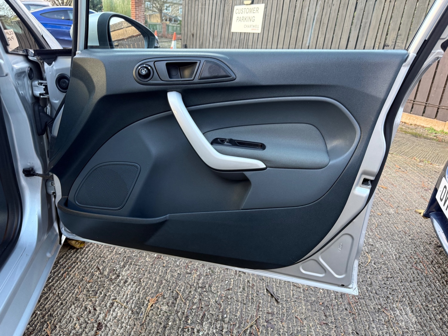 Used Ford Fiesta 2010 for sale - 76877868: Photo 13