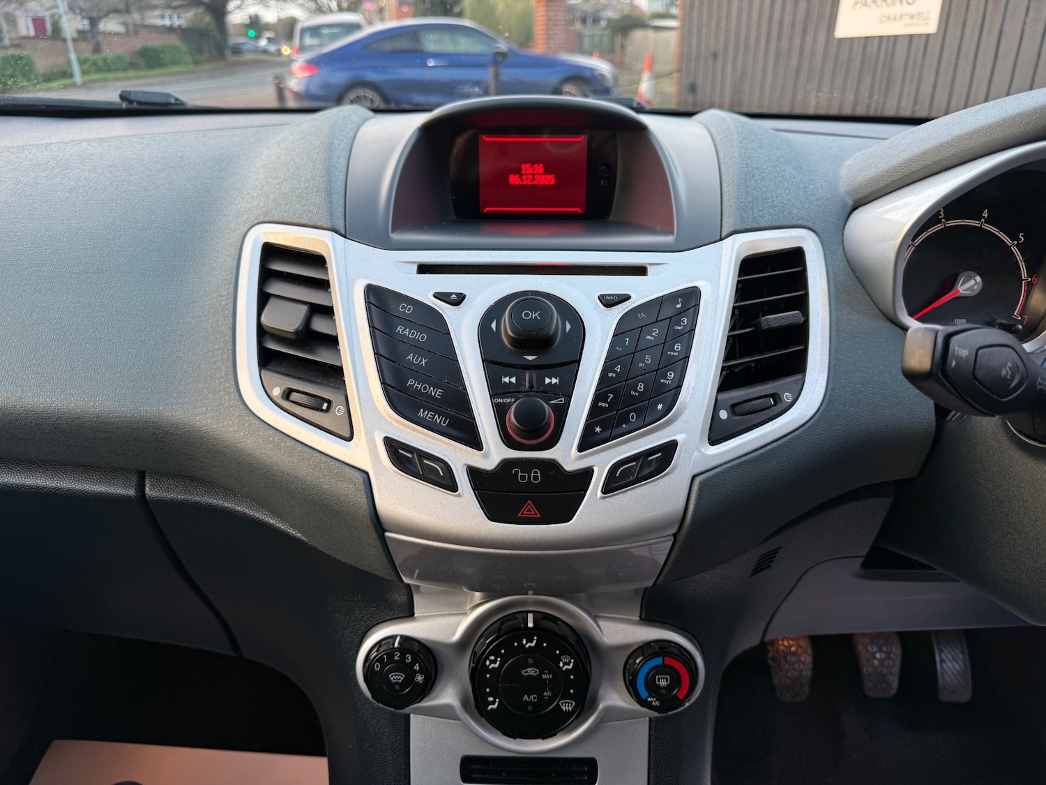 Used Ford Fiesta 2010 for sale - 76877868: Photo 29