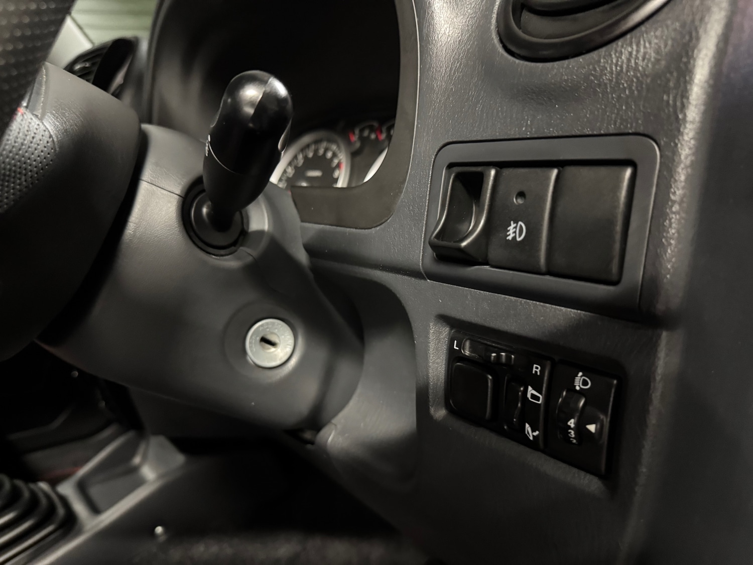 Used Suzuki Jimny 2012 for sale - 76317510: Photo 60