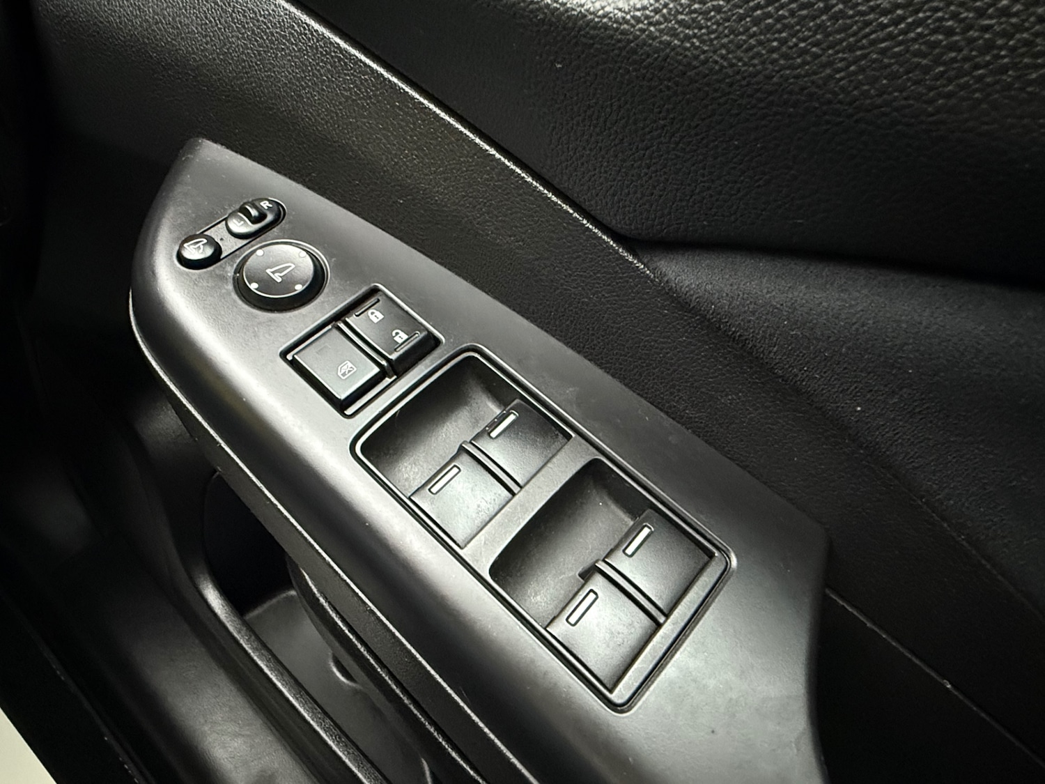 Used Honda CR-V 2015 for sale - 77417457: Photo 42