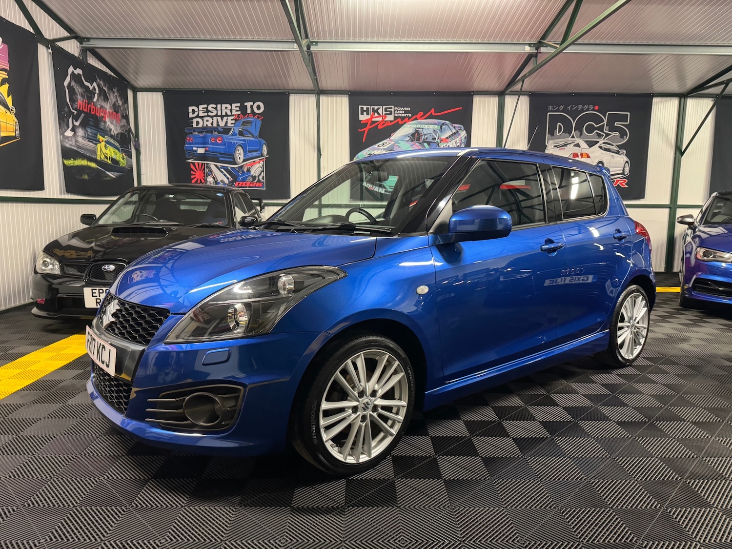 Used Suzuki Swift 2017 for sale - 76618930: Photo 2