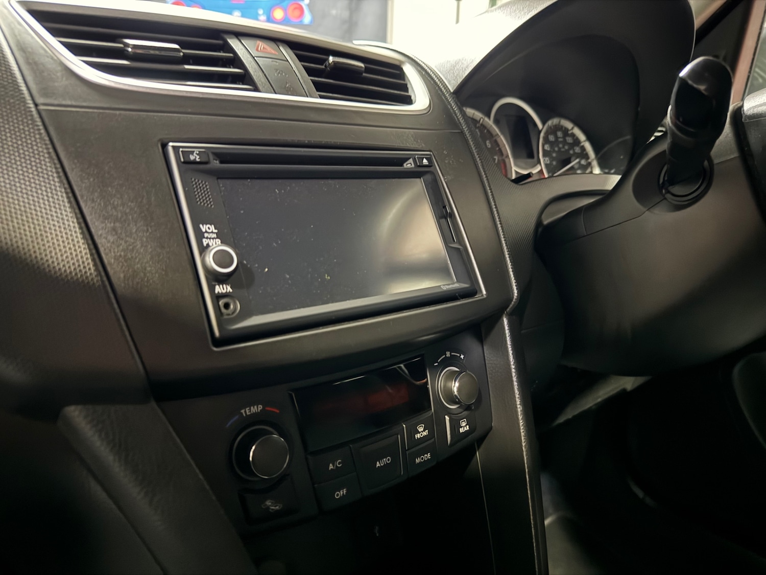 Used Suzuki Swift 2017 for sale - 76618930: Photo 84