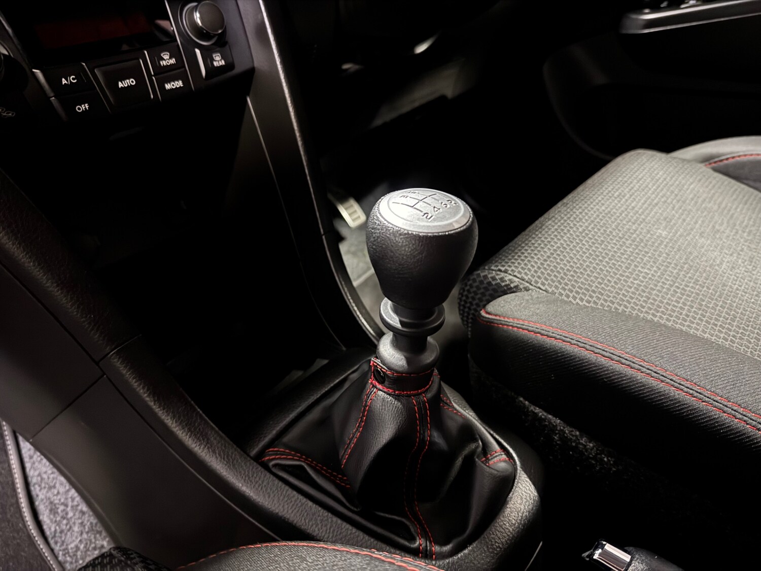 Used Suzuki Swift 2017 for sale - 76618930: Photo 86