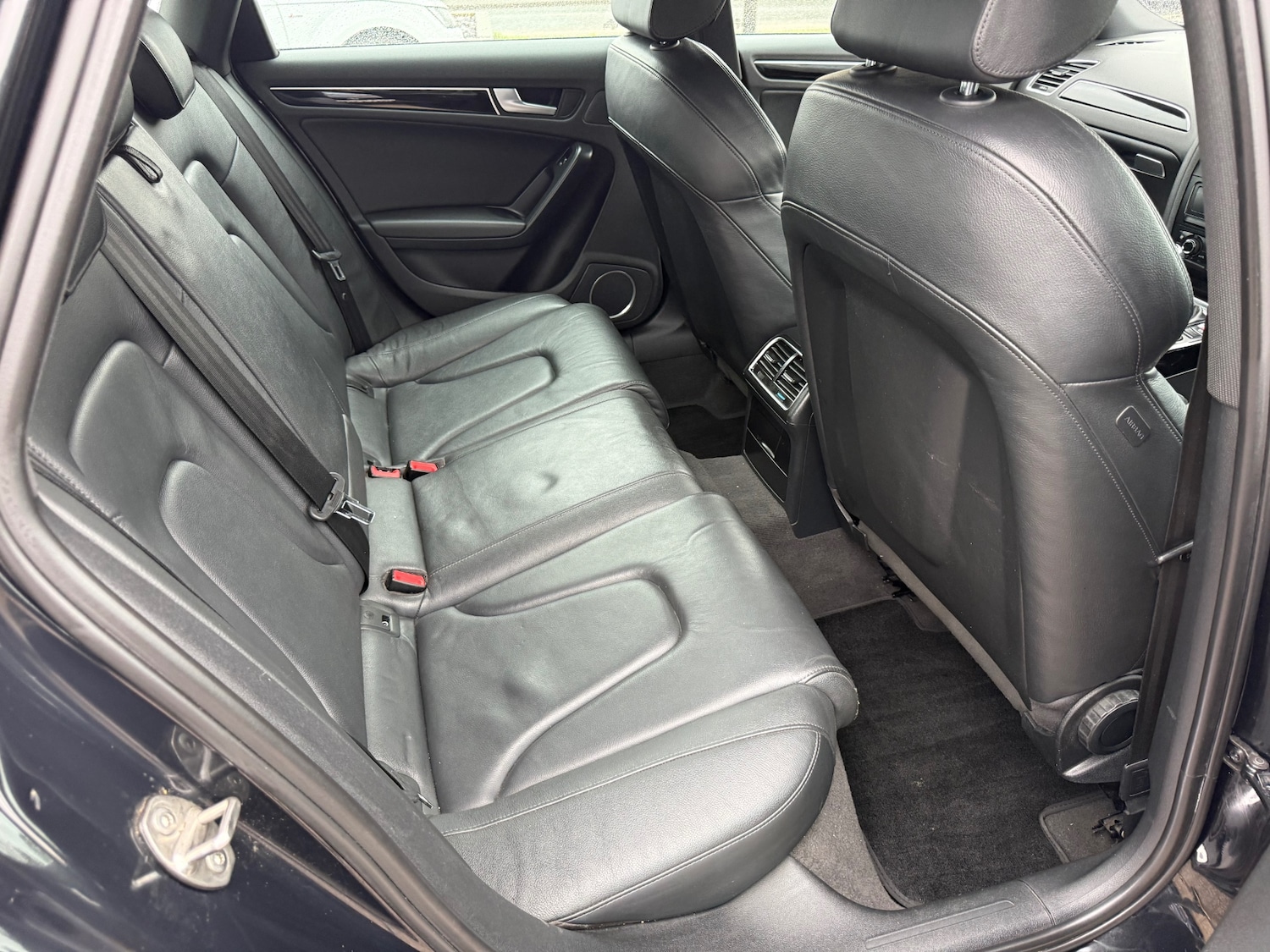 Used Audi A4 2011 for sale - 77208599: Photo 14