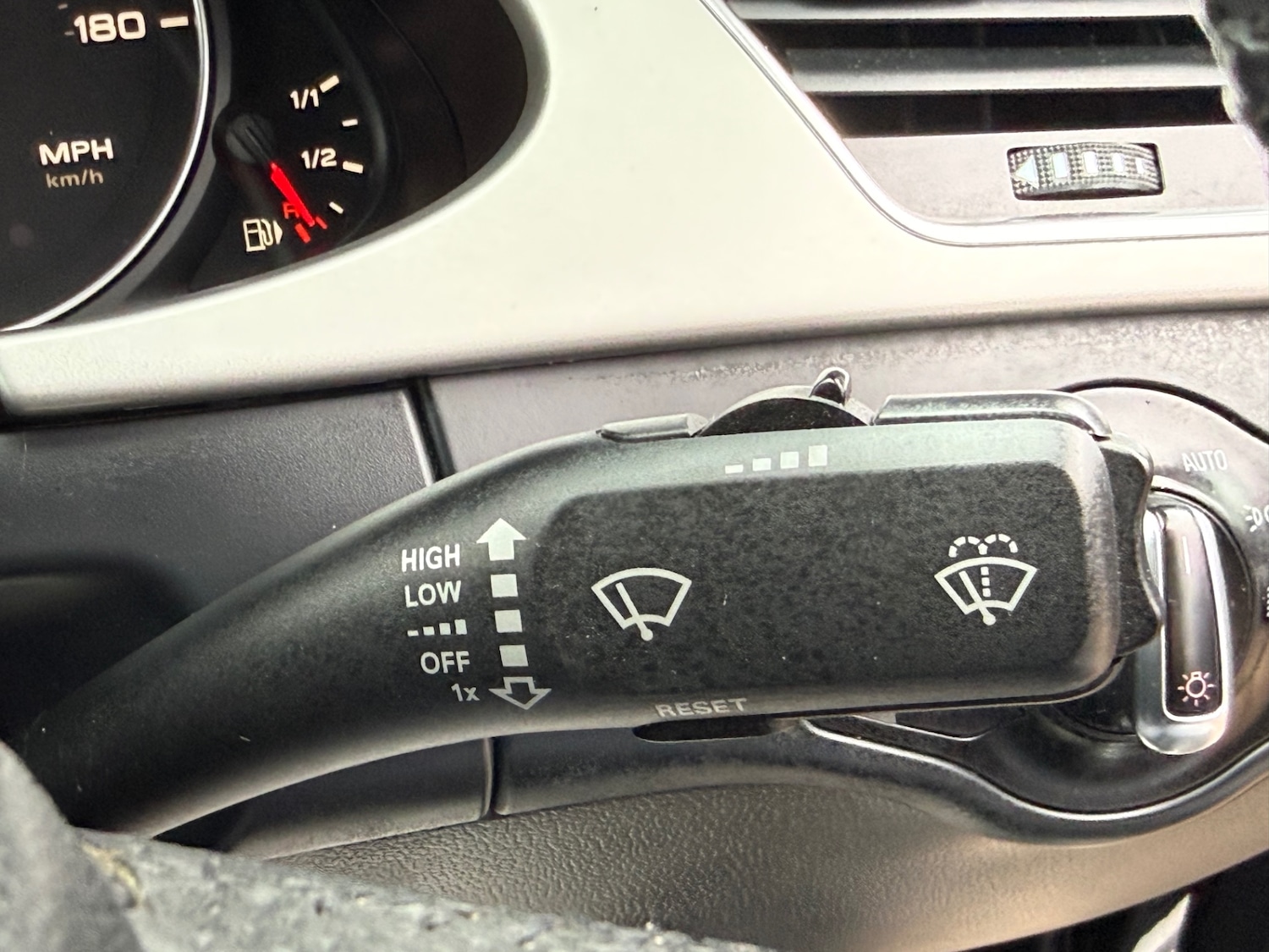 Used Audi A4 2011 for sale - 77208599: Photo 38