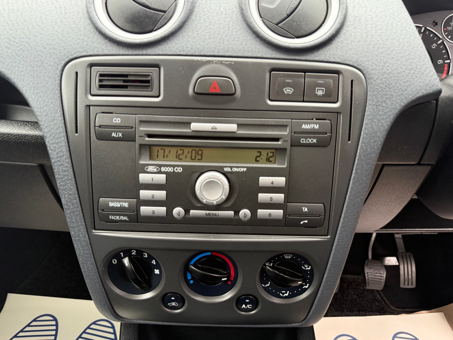 Used Ford Fusion 2010 for sale - 76505270: Photo 26