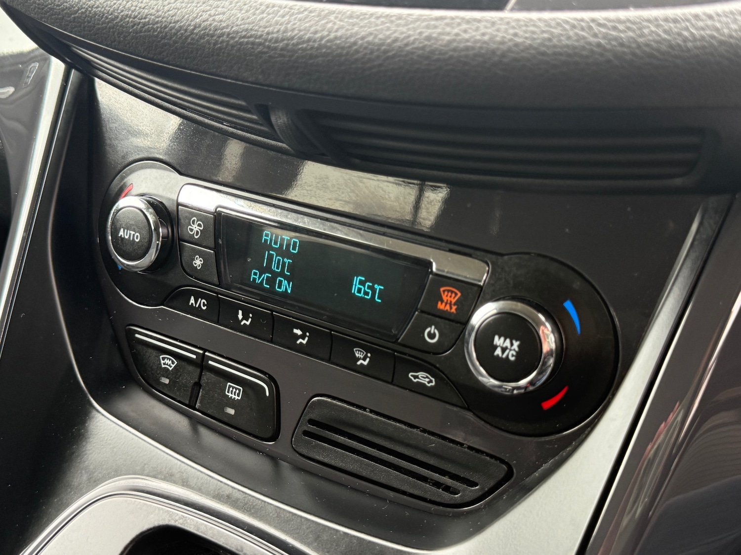 Used Ford Kuga 2014 for sale - 78040361: Photo 48