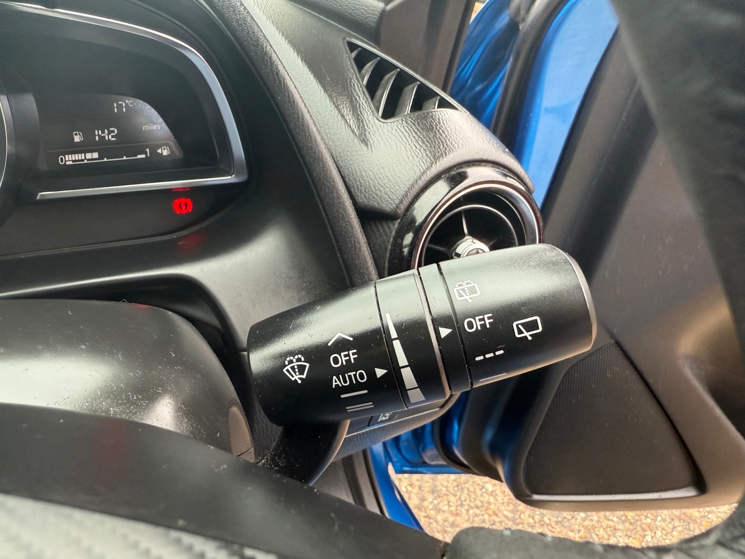 Used Mazda Mazda2 2015 for sale - 76159643: Photo 51