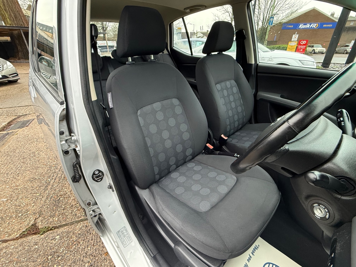 Used Hyundai i10 2010 for sale - 77179705: Photo 15