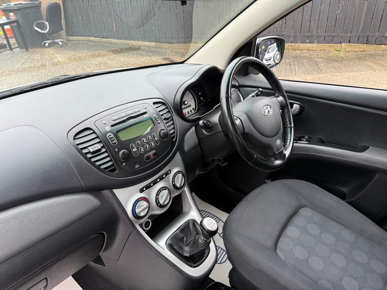 Used Hyundai i10 2010 for sale - 77179705: Photo 21