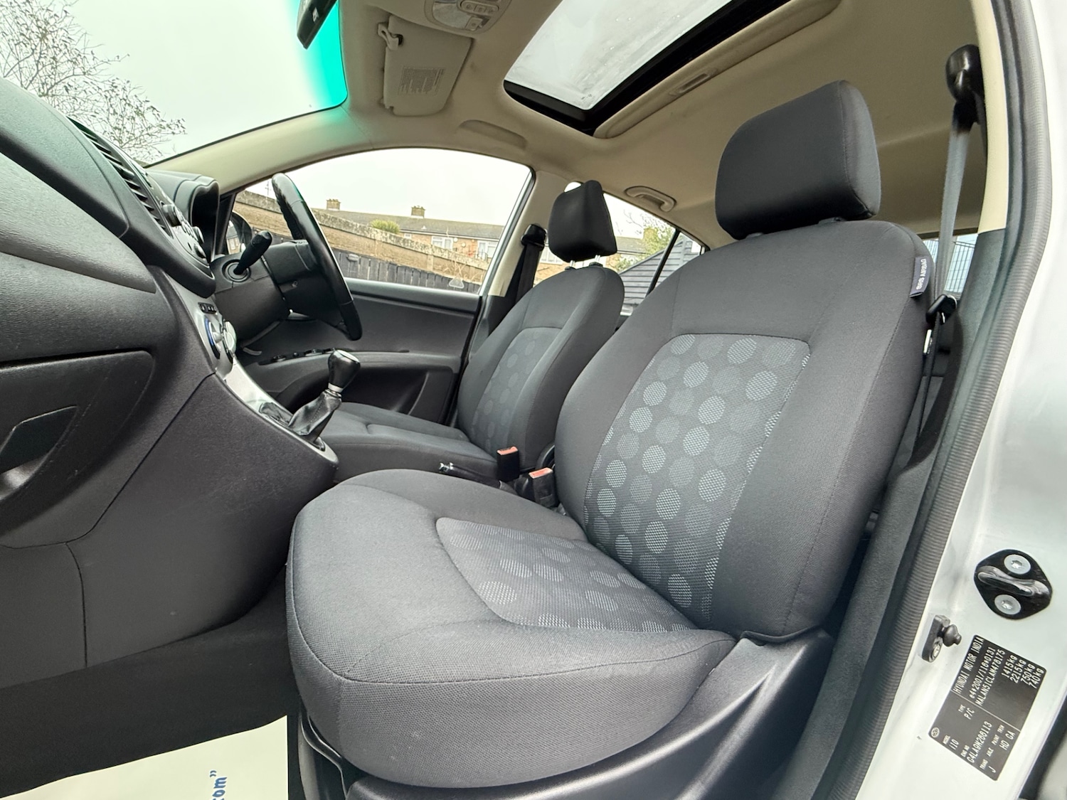 Used Hyundai i10 2010 for sale - 77179705: Photo 25