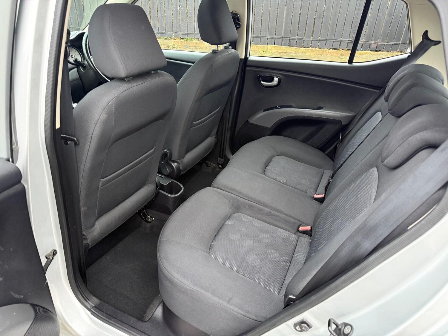 Used Hyundai i10 2010 for sale - 77179705: Photo 27