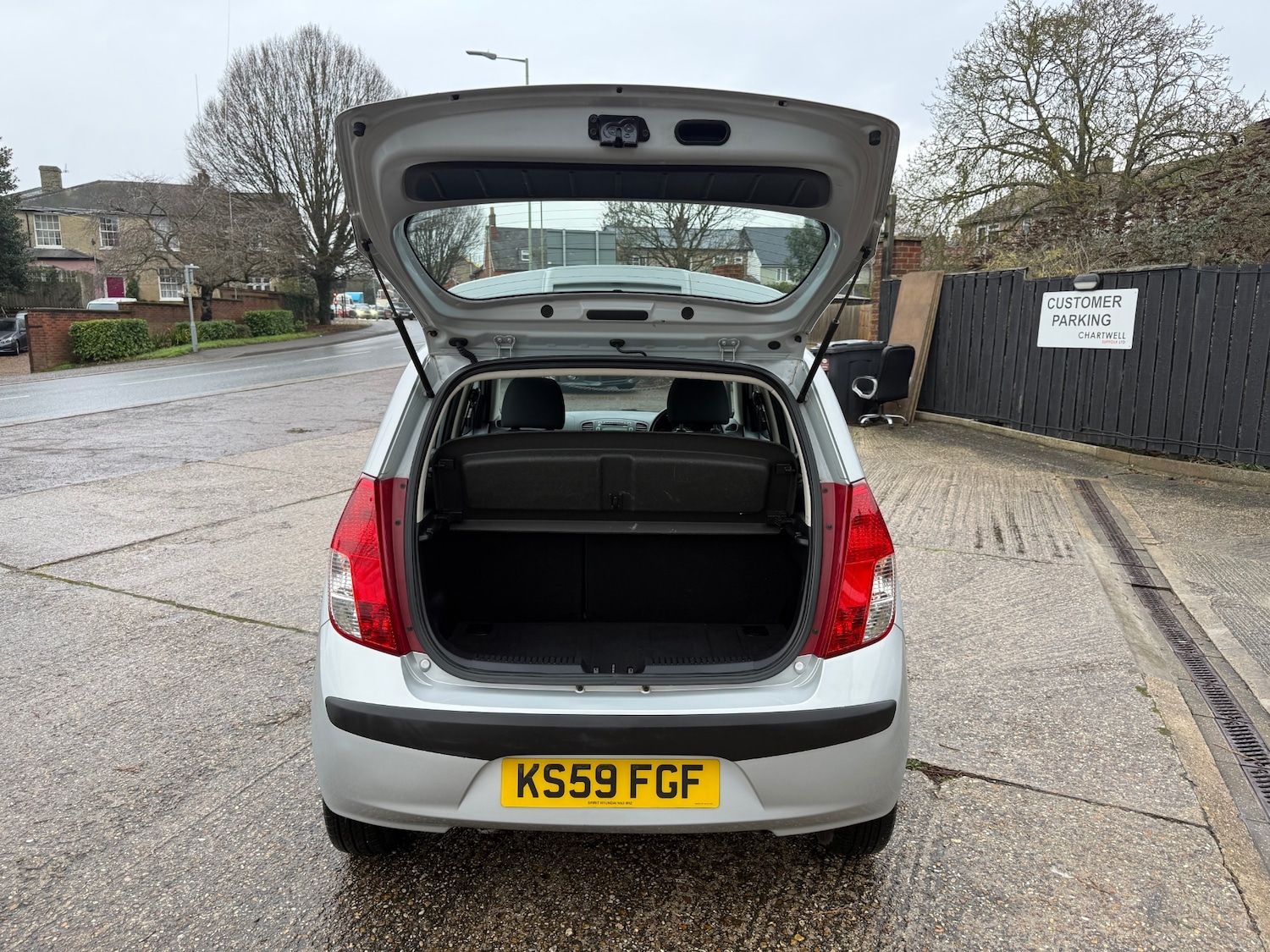 Used Hyundai i10 2010 for sale - 77179705: Photo 29