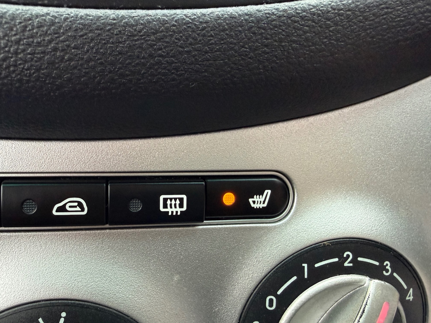 Used Hyundai i10 2010 for sale - 77179705: Photo 44