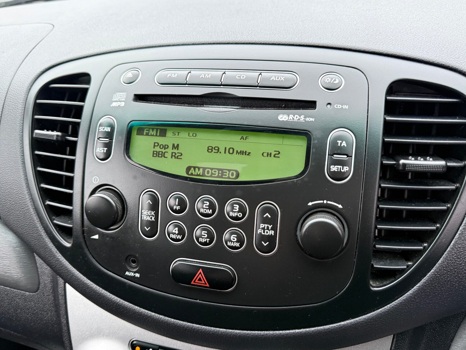 Used Hyundai i10 2010 for sale - 77179705: Photo 45