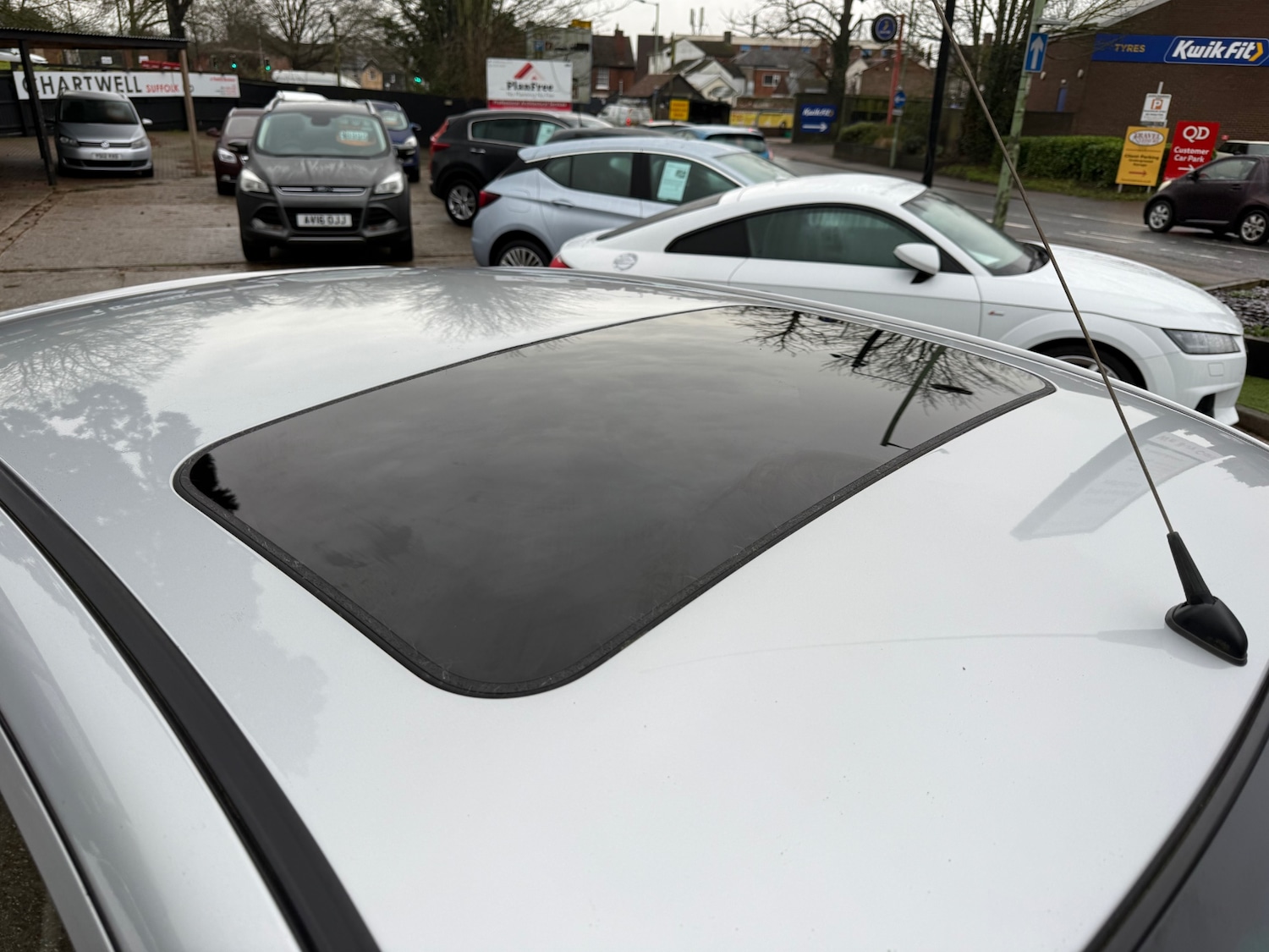 Used Hyundai i10 2010 for sale - 77179705: Photo 9