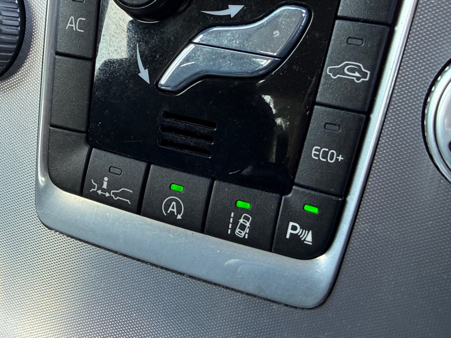 Used Volvo S80 2015 for sale - 77730219: Photo 63