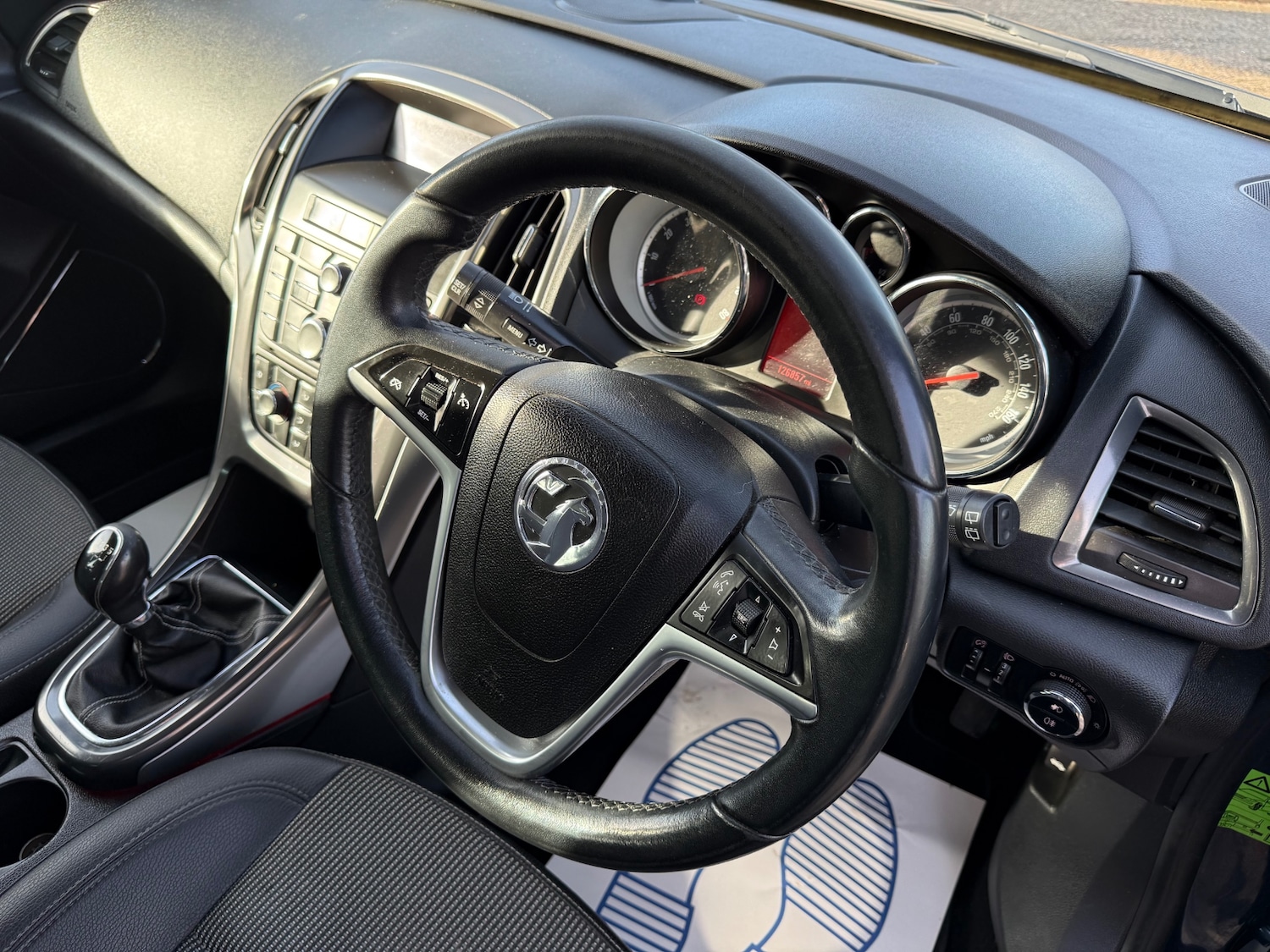 Used Vauxhall Astra 2011 for sale - 77355311: Photo 10