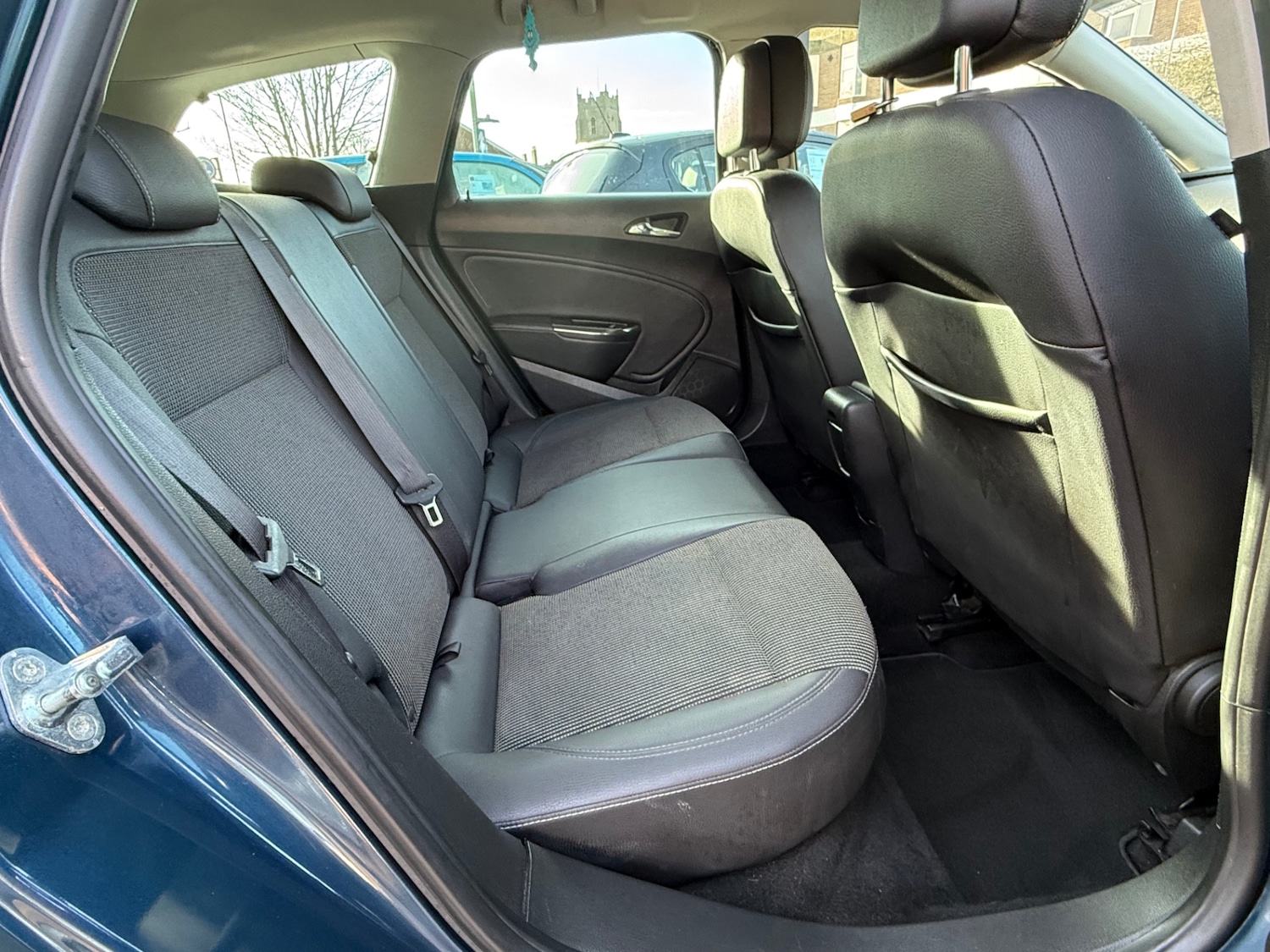 Used Vauxhall Astra 2011 for sale - 77355311: Photo 16