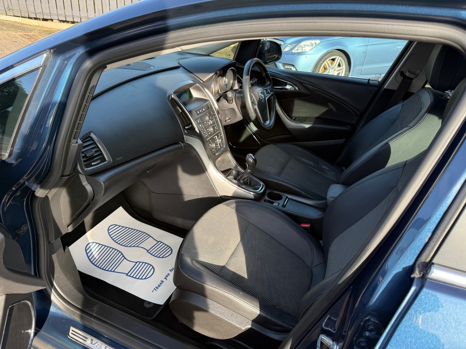 Used Vauxhall Astra 2011 for sale - 77355311: Photo 19