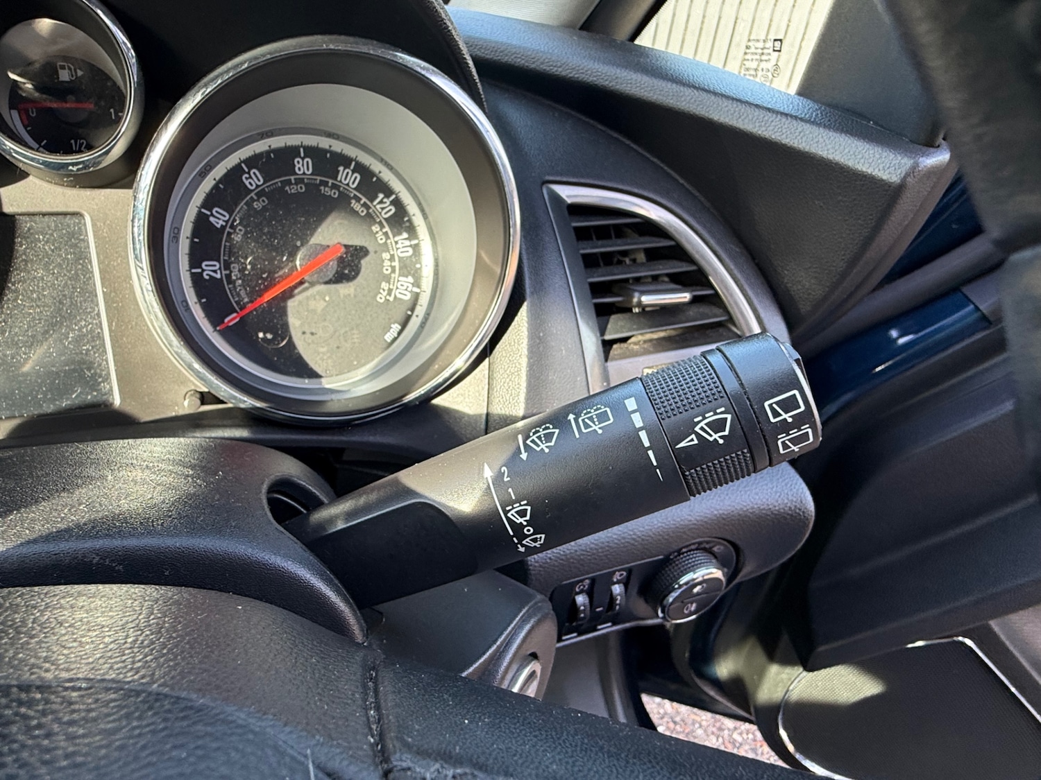 Used Vauxhall Astra 2011 for sale - 77355311: Photo 38