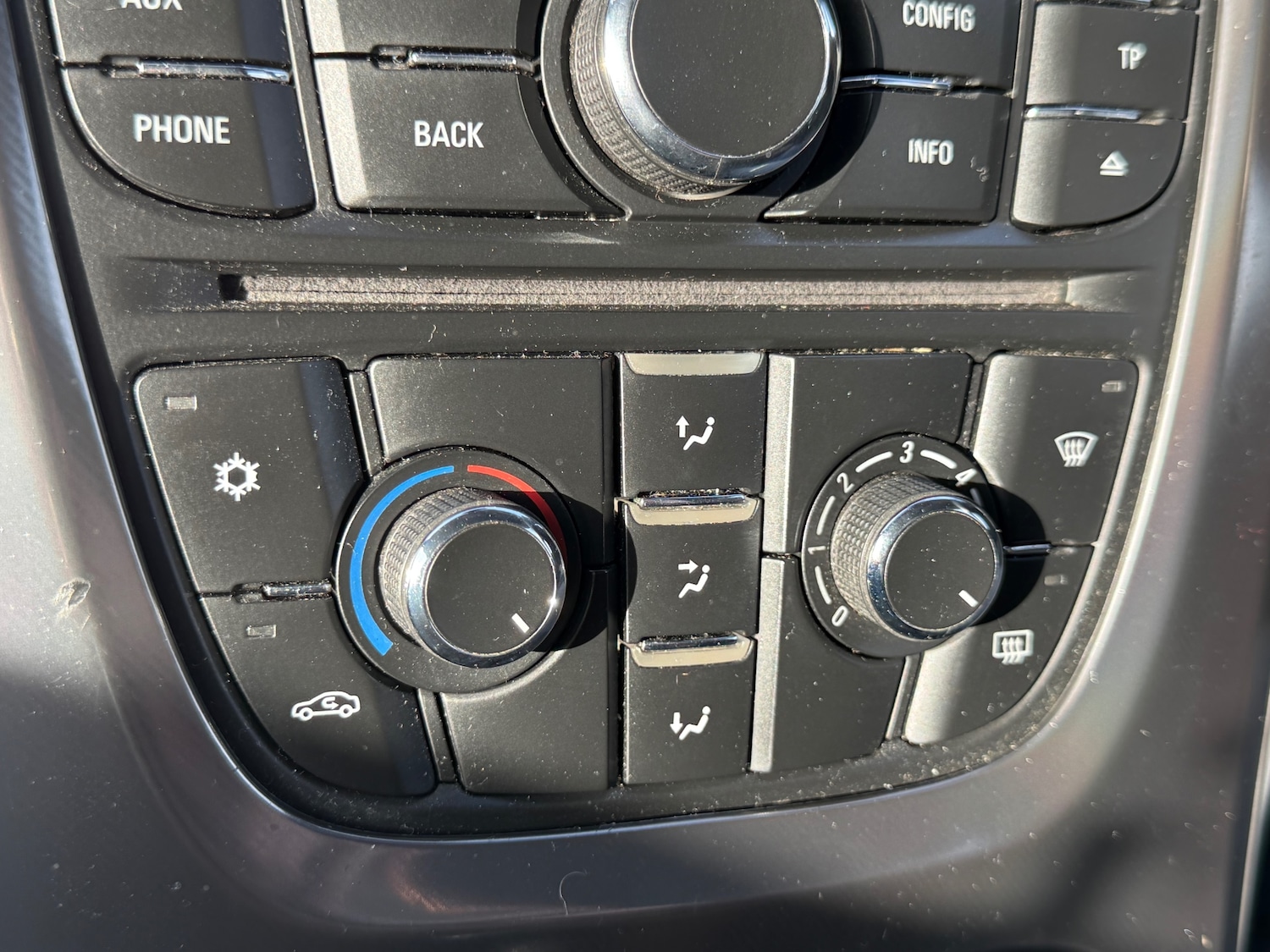 Used Vauxhall Astra 2011 for sale - 77355311: Photo 43