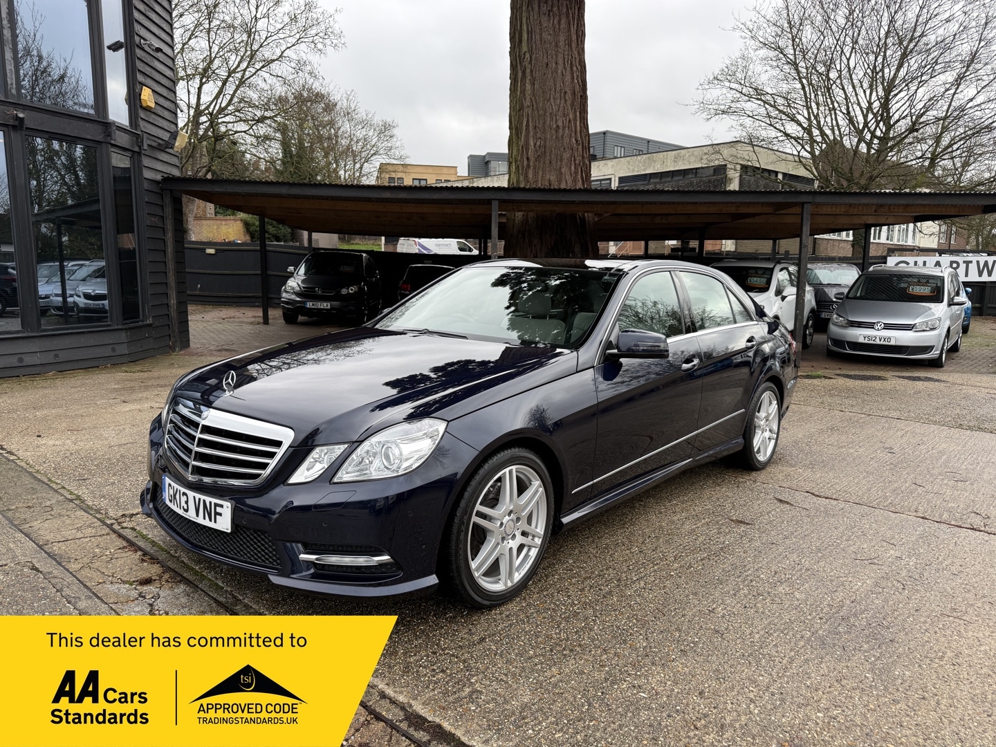 Used Mercedes-Benz E Class 2013 for sale - 76719480: Photo 1