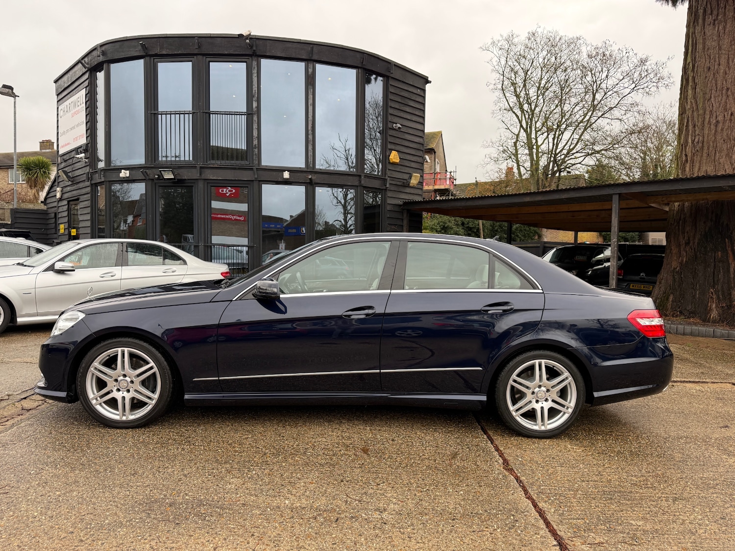 Used Mercedes-Benz E Class 2013 for sale - 76719480: Photo 11