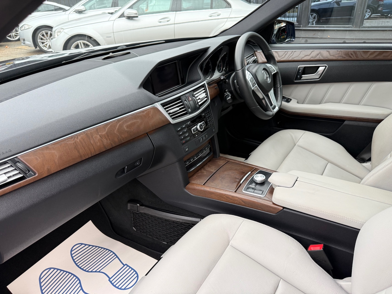 Used Mercedes-Benz E Class 2013 for sale - 76719480: Photo 26