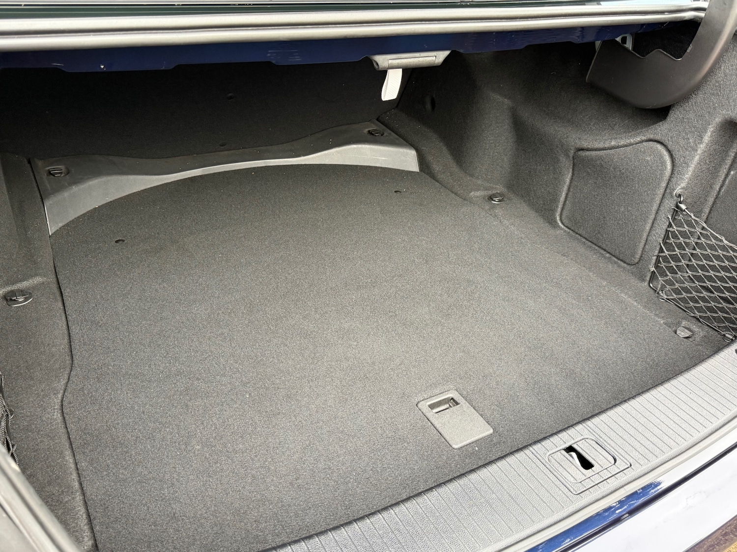 Used Mercedes-Benz E Class 2013 for sale - 76719480: Photo 40