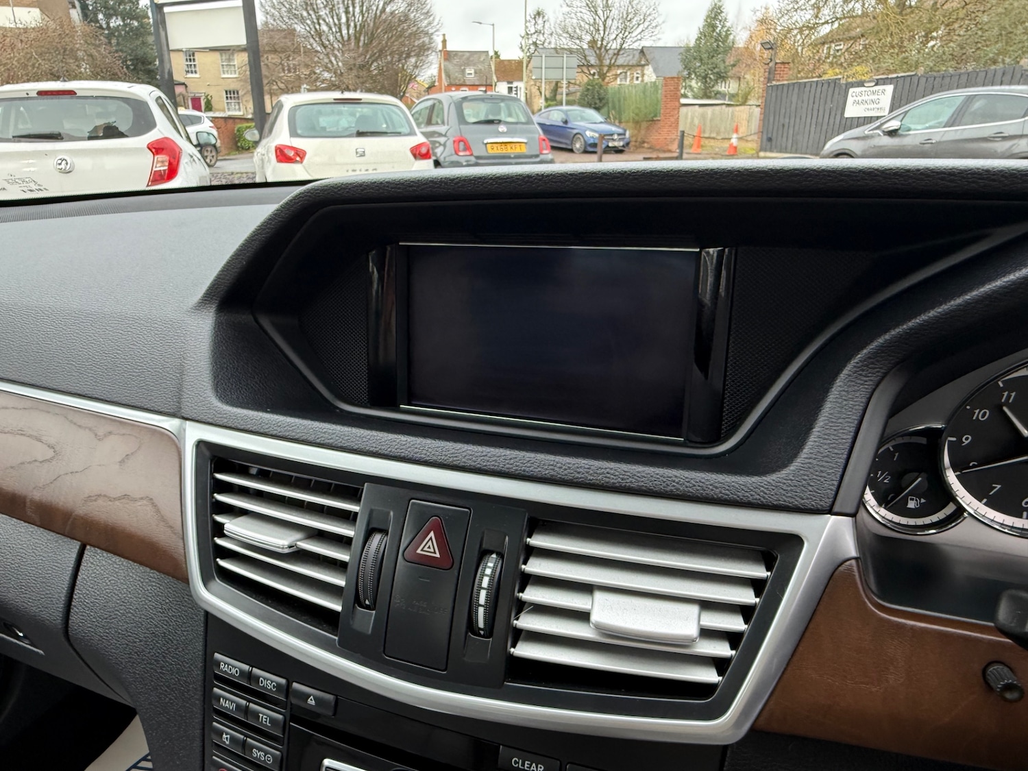 Used Mercedes-Benz E Class 2013 for sale - 76719480: Photo 49