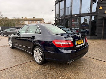 Used Mercedes-Benz E Class 2013 for sale - 76719480: Photo