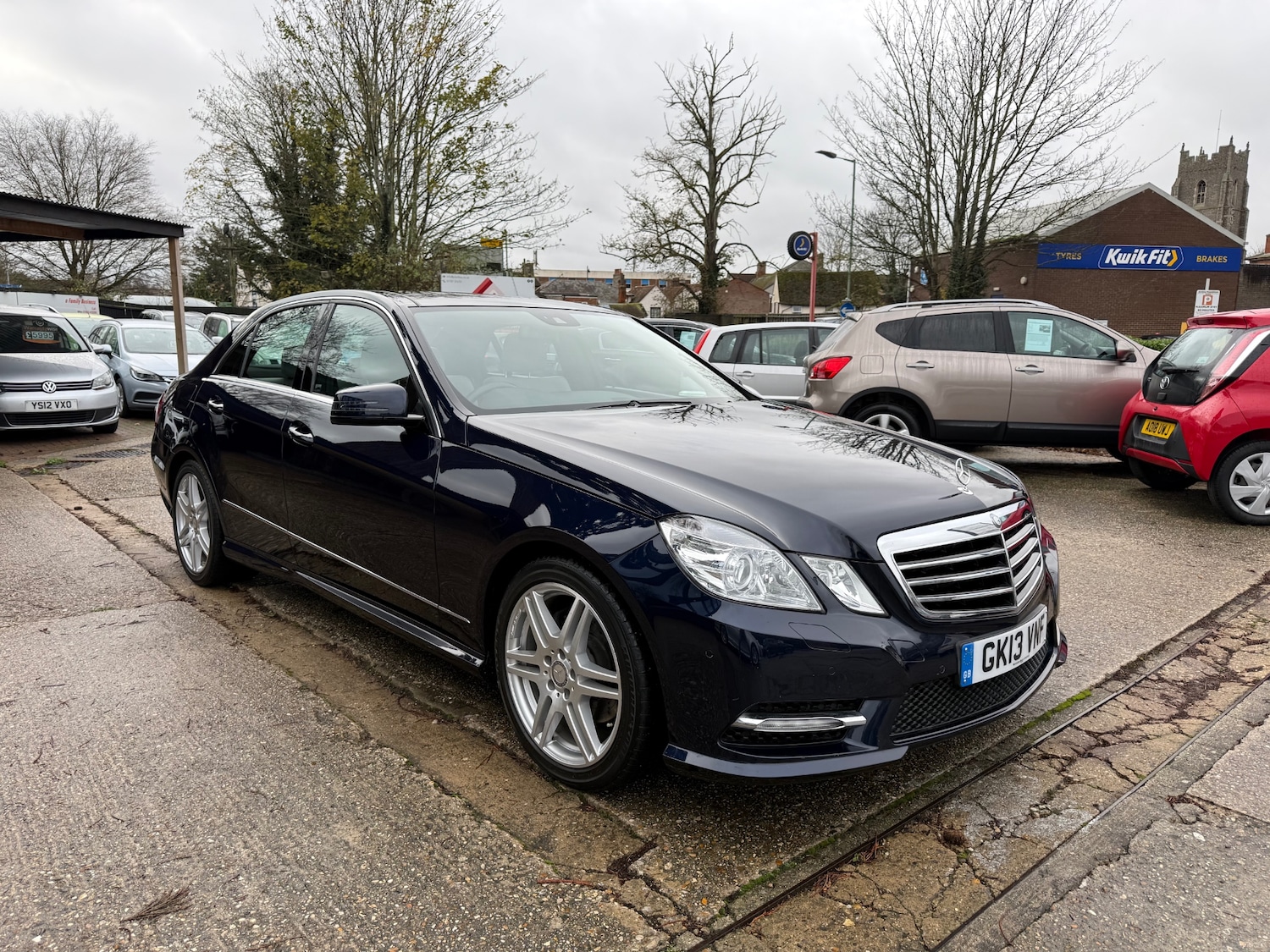 Used Mercedes-Benz E Class 2013 for sale - 76719480: Photo 6