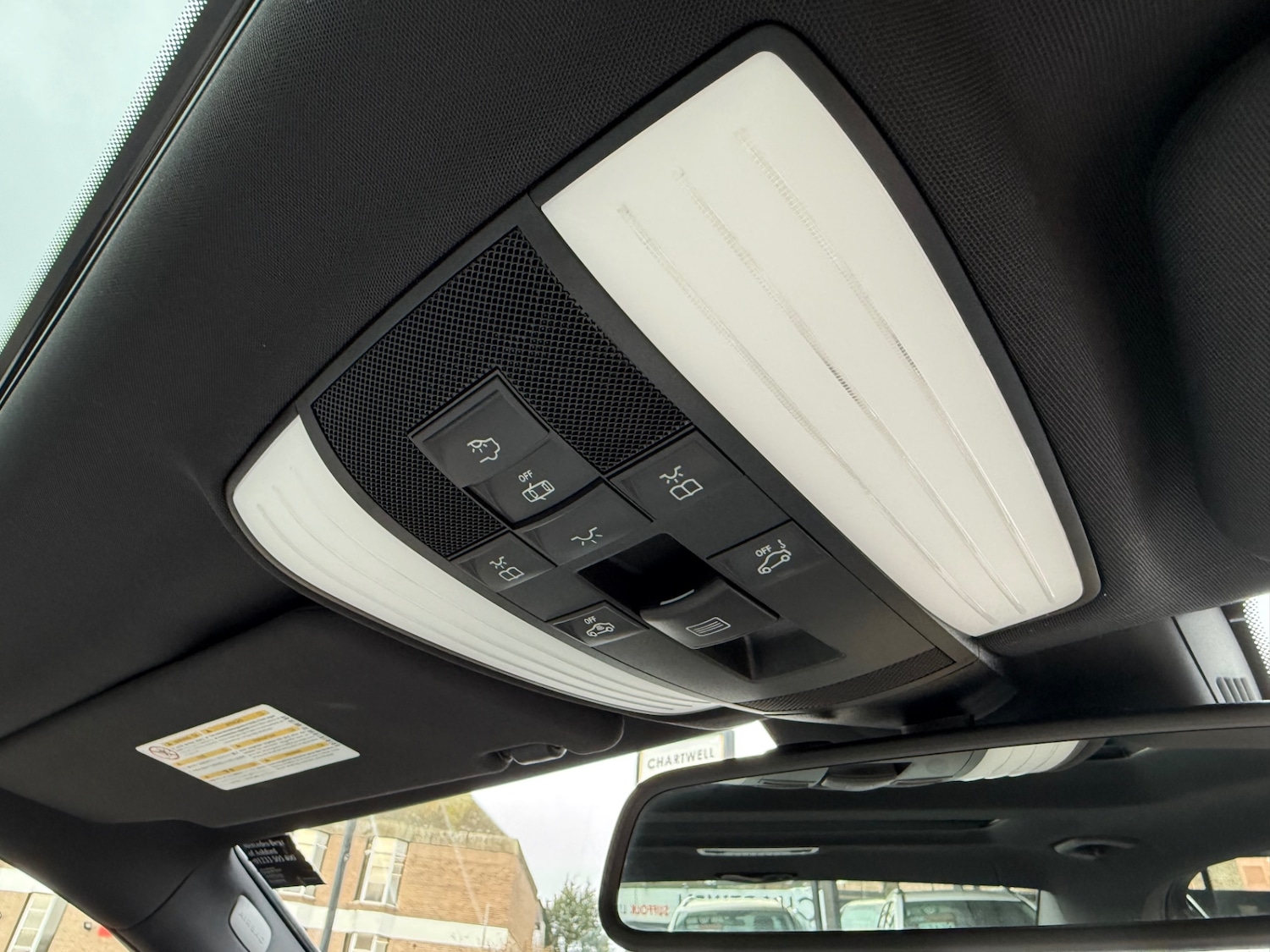 Used Mercedes-Benz E Class 2013 for sale - 76719480: Photo 61