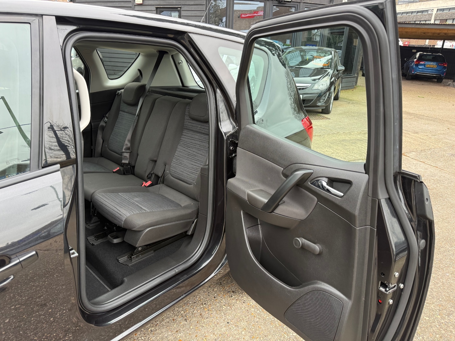 Used Vauxhall Meriva 2015 for sale - 77997436: Photo 25