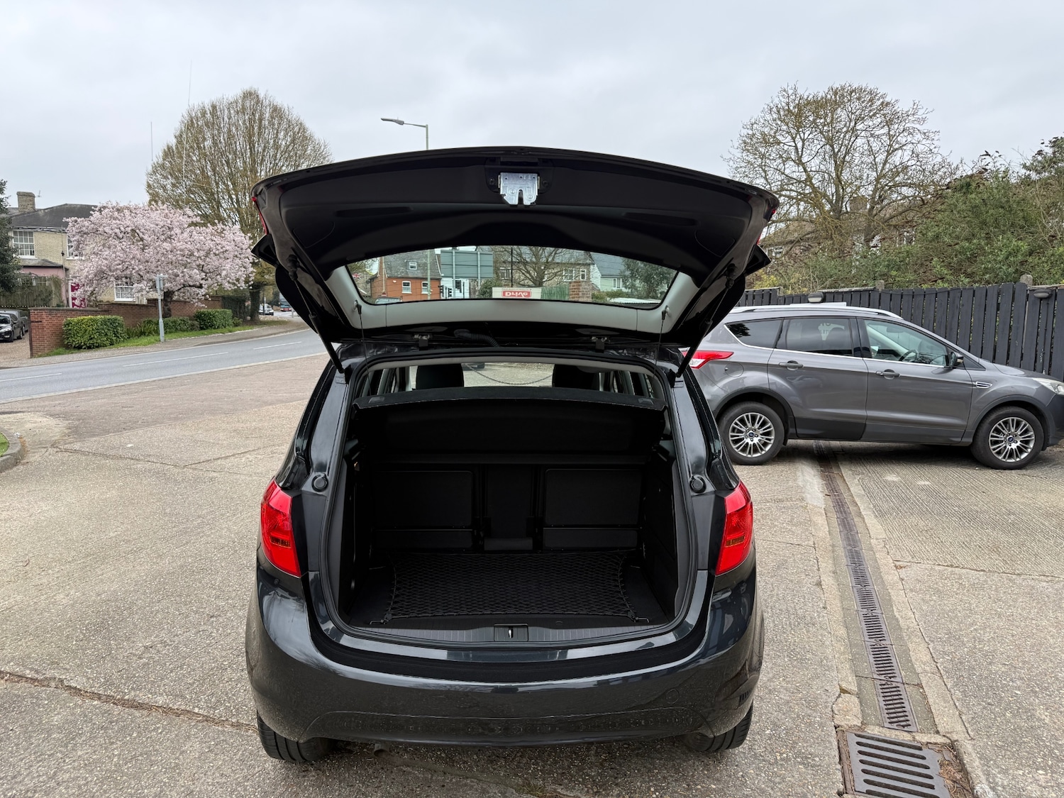 Used Vauxhall Meriva 2015 for sale - 77997436: Photo 28
